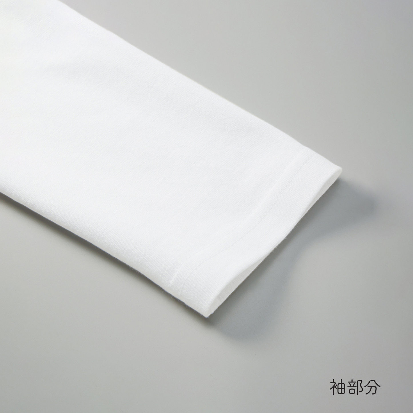 うちの子イラストTシャツ　ひょっこりデザイン