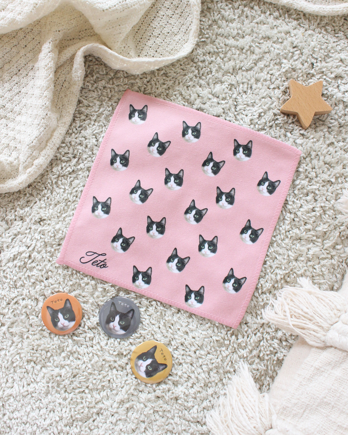 ＼ LINEお友だち限定商品 ／うちの子ミニタオル&缶バッチセット